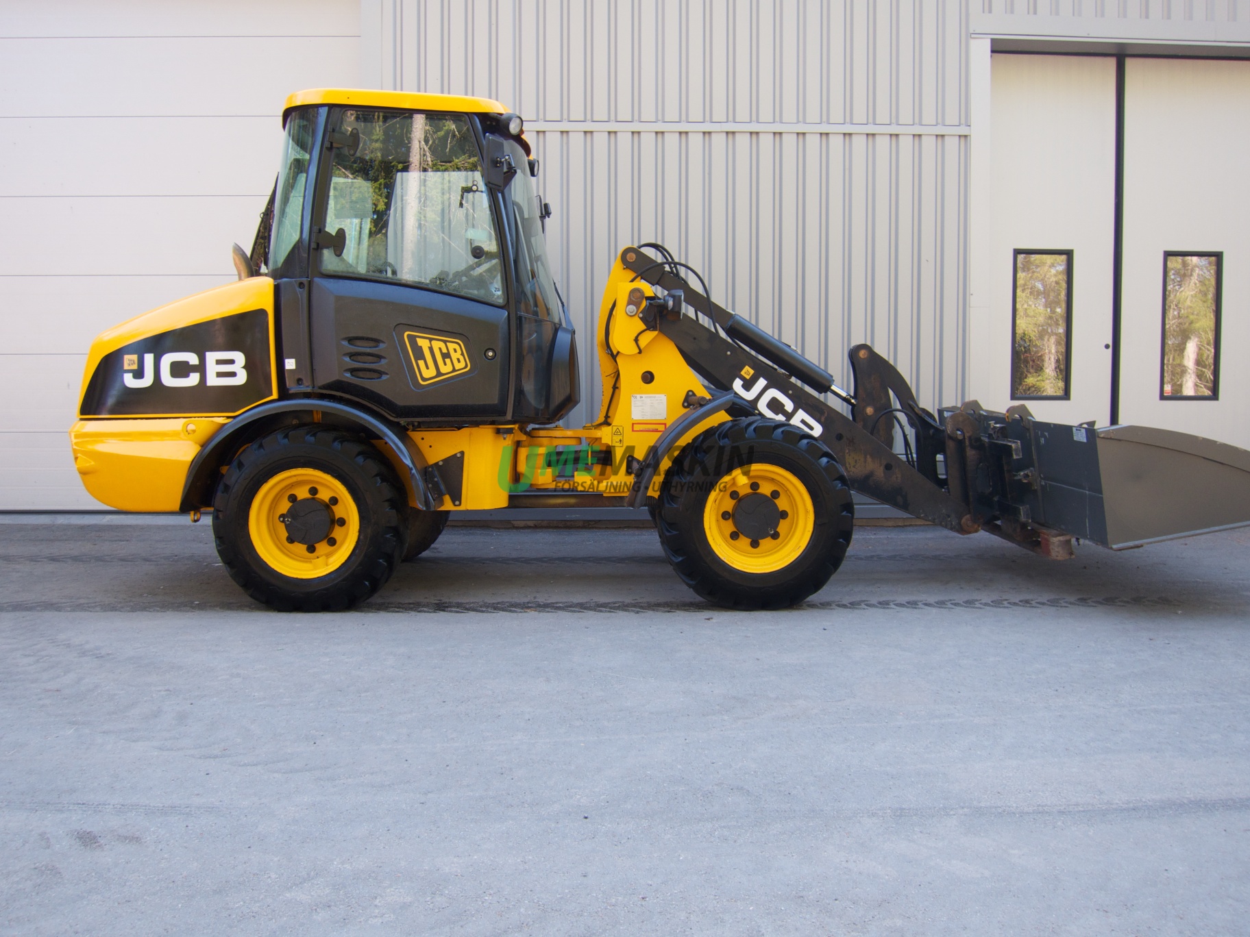 JCB 406 -10