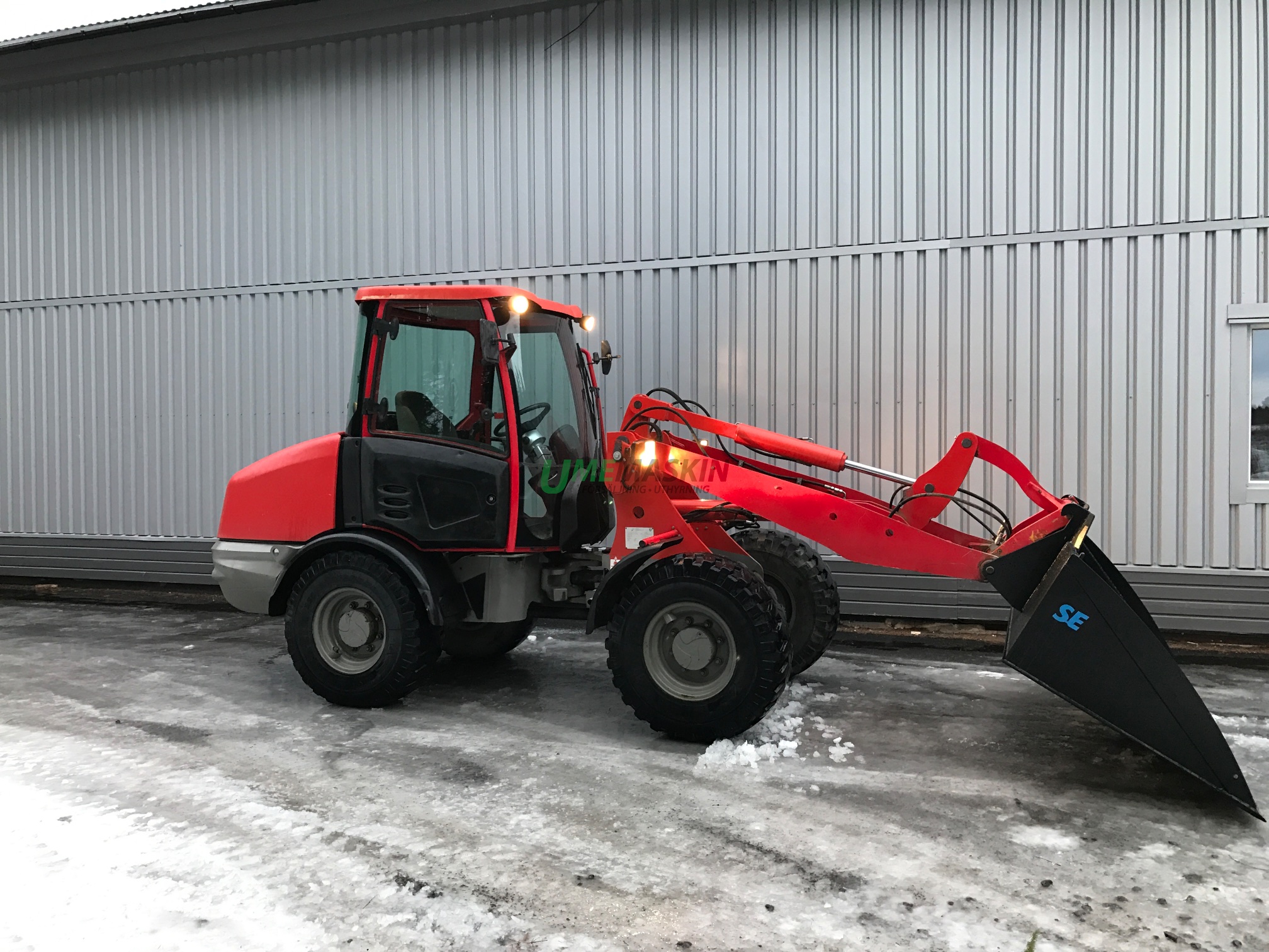 JCB 406 -07