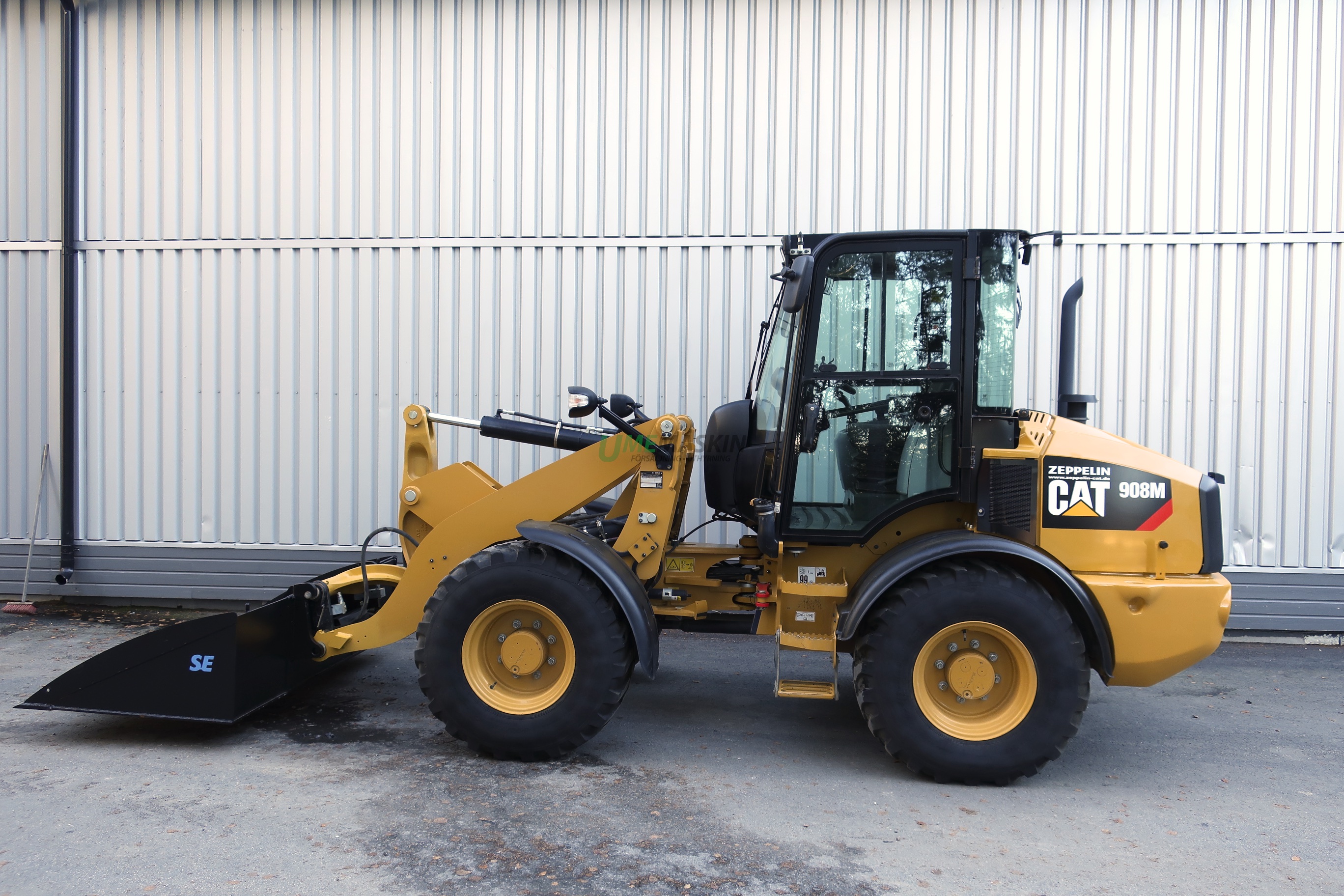Cat 908M Snabbgående -16