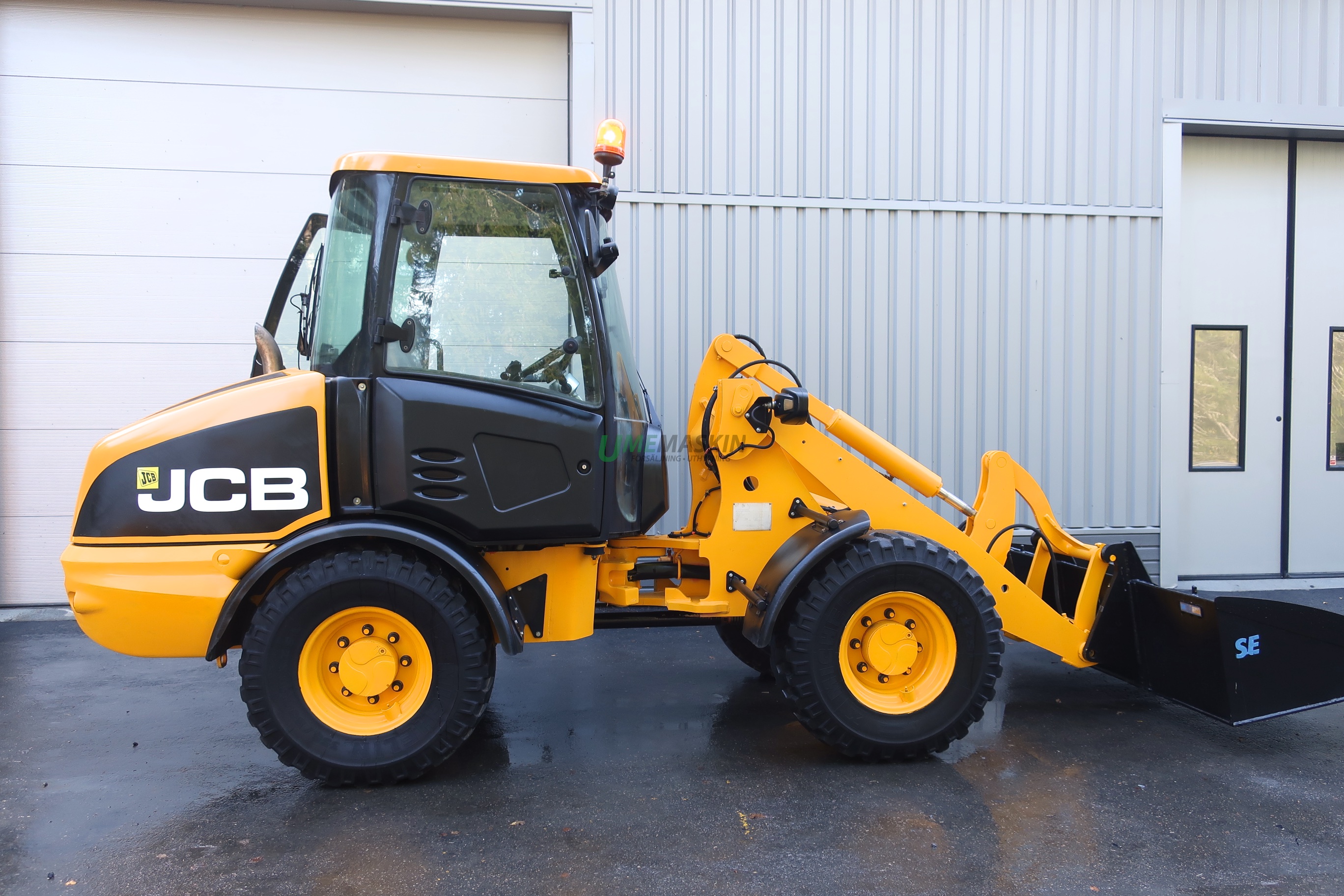JCB 406 -08