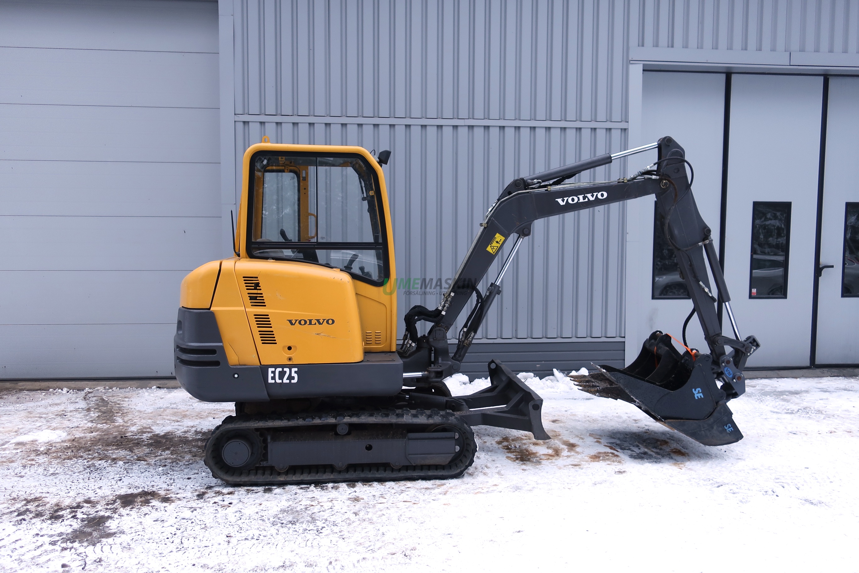 Volvo EC25 -07