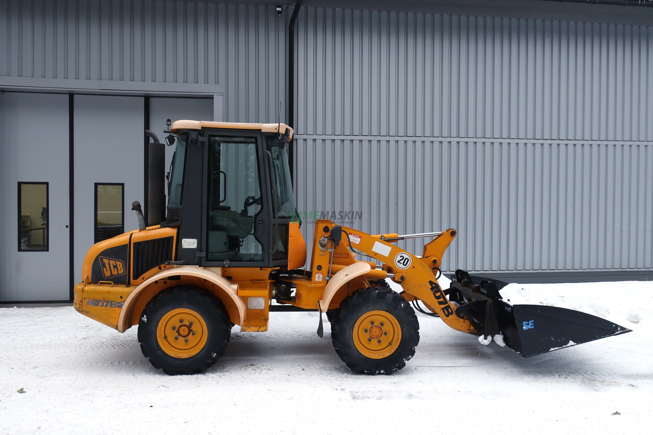 JCB 407B -96