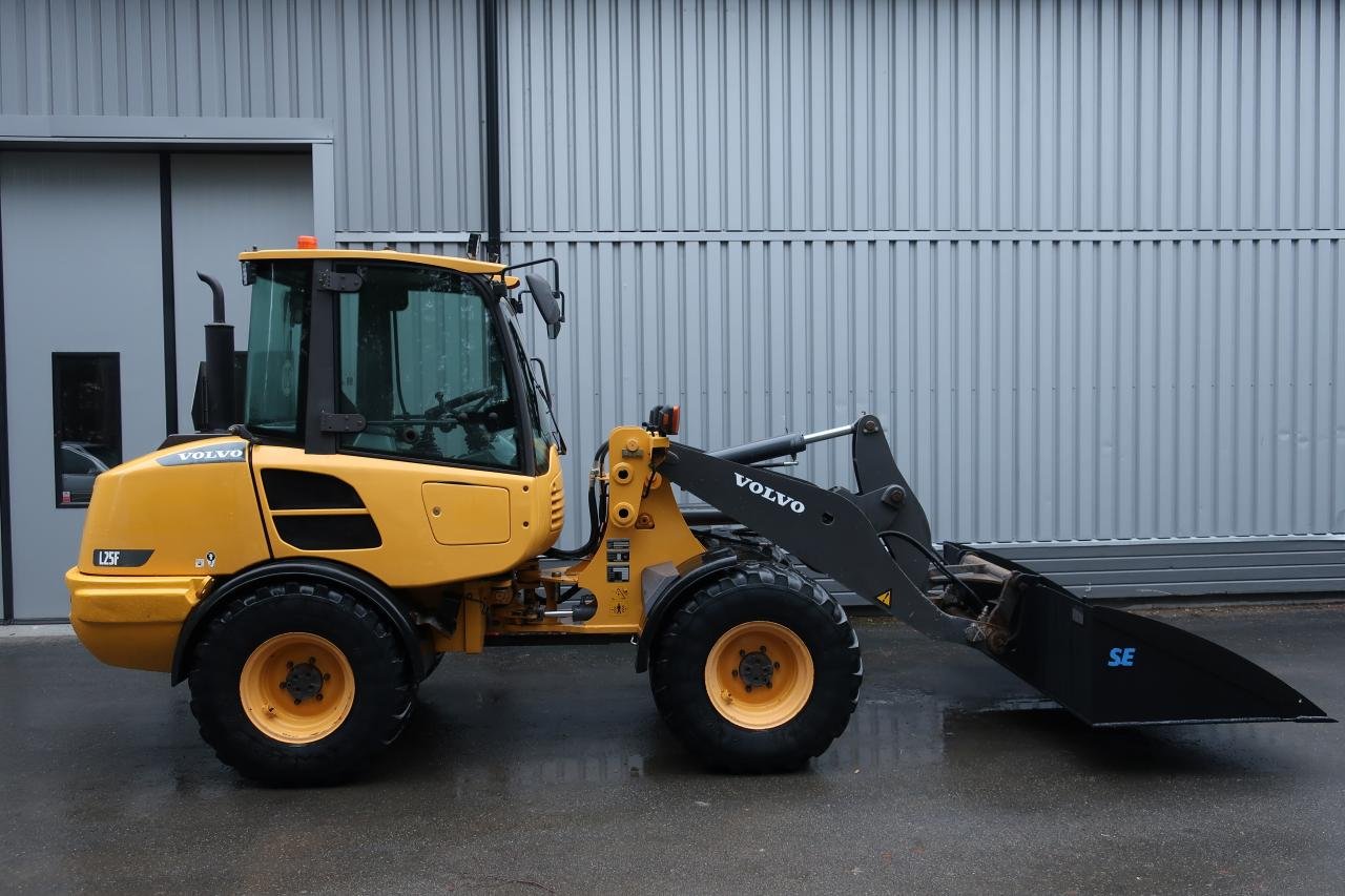 Volvo L25F -13