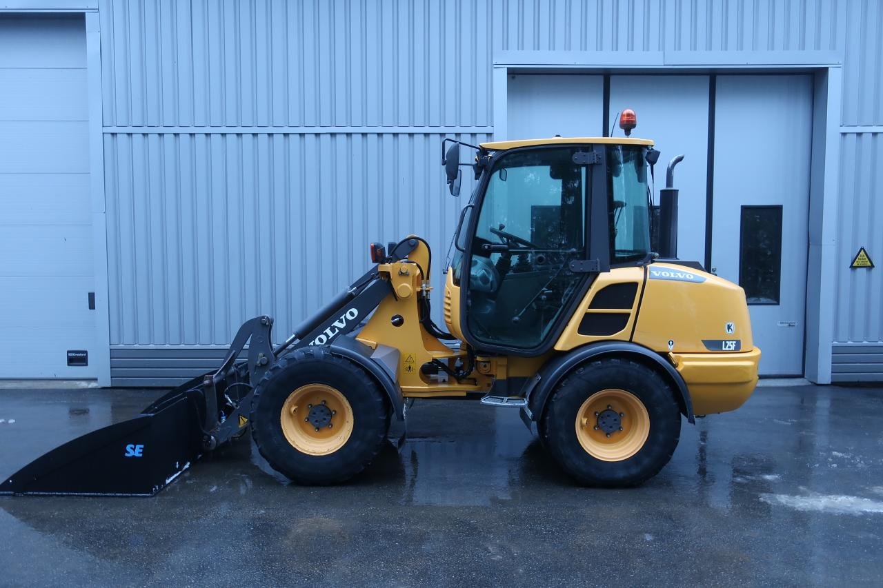 Volvo L25F -12